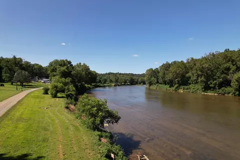 View/Area - 363 Shady River Dr, Ivanhoe, VA 24350 photo 8 of 11