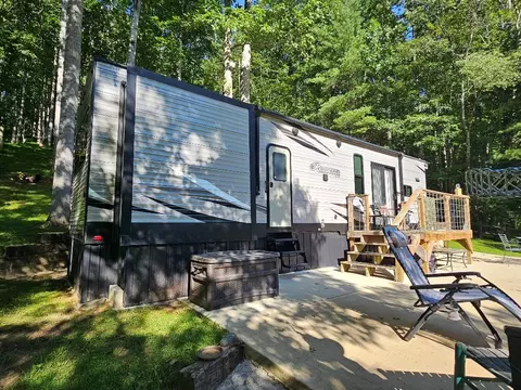 409 River Place Ln, Galax, VA 24333 photo 8