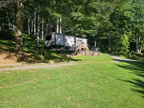 409 River Place Ln, Galax, VA 24333 photo 13