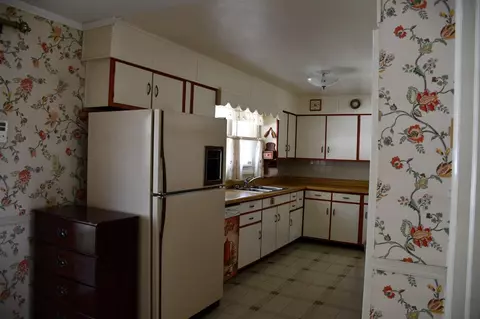 Kitchen - 305 Birch Ln, Cedar Bluff, VA 24609 photo 4 of 4