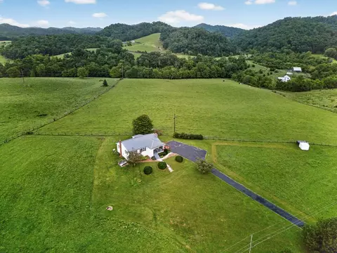 View/Area - 28107 Minton Ln, Abingdon, VA 24211 photo 1 of 5