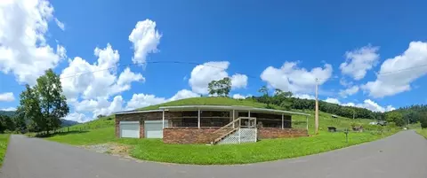 3881 Moccasin Valley Rd, Lebanon, VA 24266