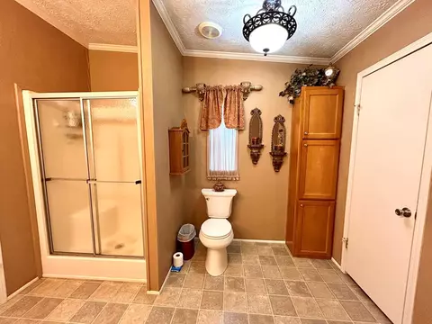 Bath - 2783 Mountain Rd, Cedar Bluff, VA 24609 photo 1 of 4