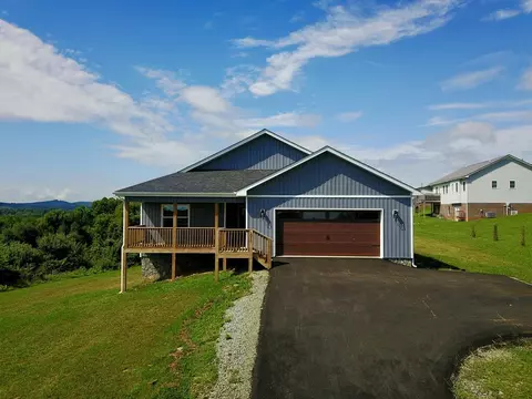 1073 Honeycutt Dam Rd, Woodlawn, VA 24381