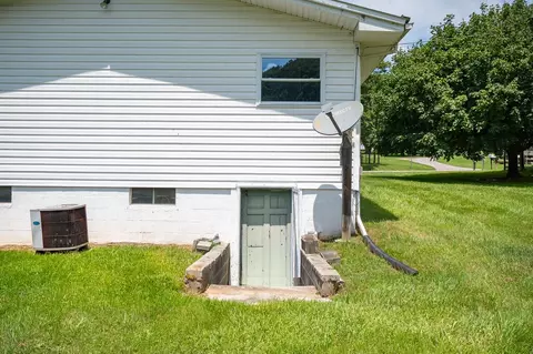 Exterior - 9656 E Blue Grass Trl, Bland, VA 24315 photo 8 of 20