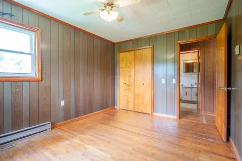Bedroom - 9656 E Blue Grass Trl, Bland, VA 24315 photo 6 of 8