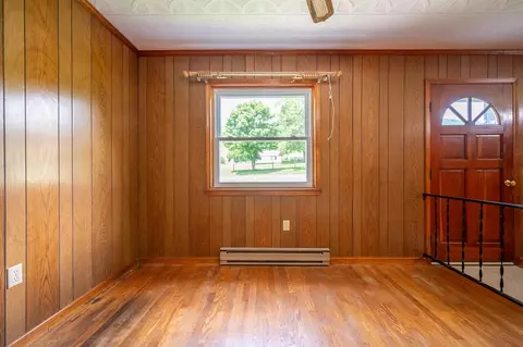 Living - 9656 E Blue Grass Trl, Bland, VA 24315 photo 4 of 4