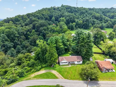 View/Area - 249 Hilltop Dr, Independence, VA 24348 photo 1 of 6