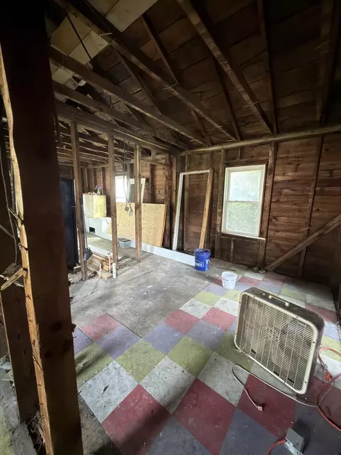 Entry Way - 202 Hampton St, Fries, VA 24330 photo 6 of 6