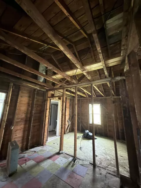 Entry Way - 202 Hampton St, Fries, VA 24330 photo 1 of 6