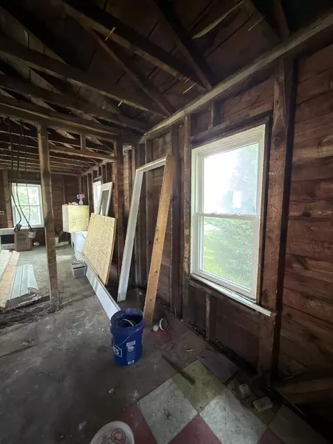 Entry Way - 202 Hampton St, Fries, VA 24330 photo 5 of 6