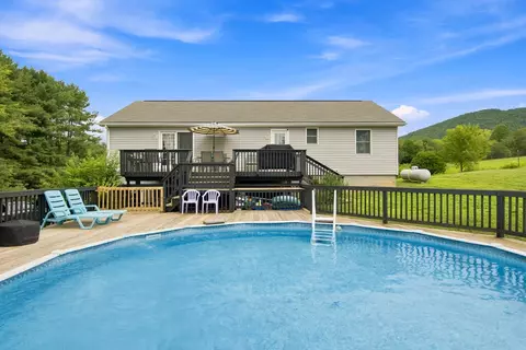 Exterior - 206 Locust Hill Rd, Max Meadows, VA 24360 photo 14 of 27