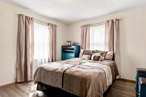 Bedroom - 206 Locust Hill Rd, Max Meadows, VA 24360 photo 5 of 9