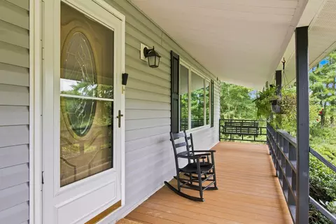 Exterior - 206 Locust Hill Rd, Max Meadows, VA 24360 photo 5 of 27