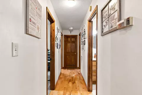 Entry Way - 206 Locust Hill Rd, Max Meadows, VA 24360 photo 1 of 2