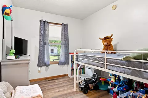Bedroom - 206 Locust Hill Rd, Max Meadows, VA 24360 photo 1 of 9