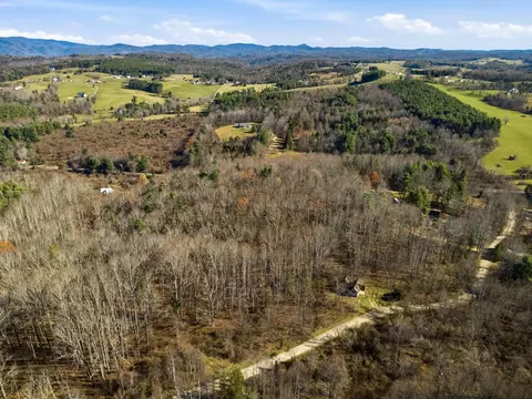621 Wild Cherry Rd NE, Pilot, VA 24138 photo 20
