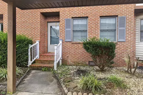 806 Crosscreek Dr, Abingdon, VA 24210