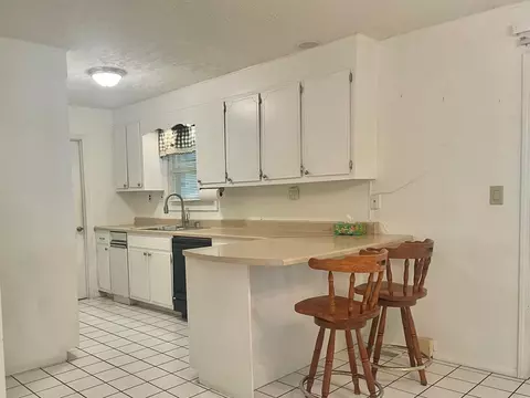 Kitchen - 261 Fair St, Pounding Mill, VA 24637 photo 3 of 3