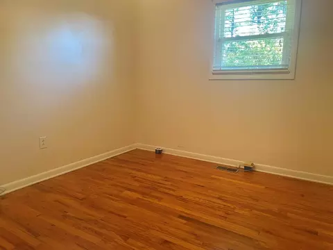 Bedroom - 261 Fair St, Pounding Mill, VA 24637 photo 2 of 2