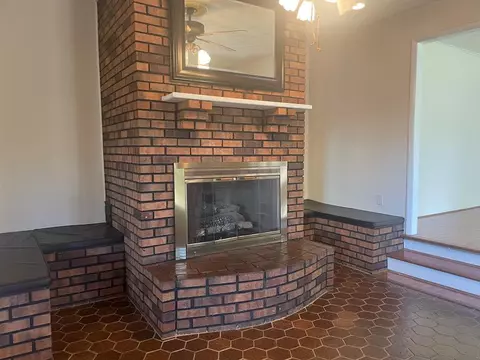 Living - 261 Fair St, Pounding Mill, VA 24637 photo 1 of 4