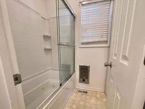 Bath - 261 Fair St, Pounding Mill, VA 24637 photo 3 of 5