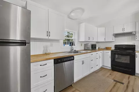 Kitchen - 15410 Double C Dr, Meadowview, VA 24361 photo 1 of 1