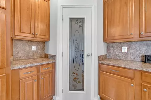 Kitchen - 23767 Archery Range Rd, Bristol, VA 24202 photo 3 of 4