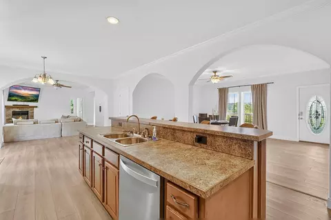 Kitchen - 23767 Archery Range Rd, Bristol, VA 24202 photo 2 of 4
