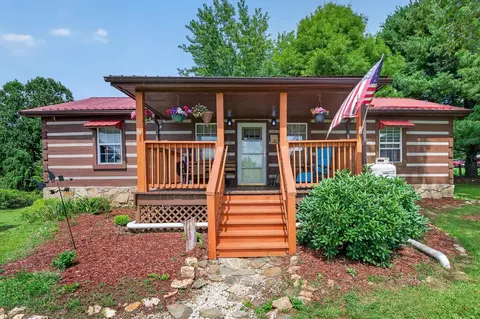 85 Volunteer Ridge Trl, Hillsville, VA 24343