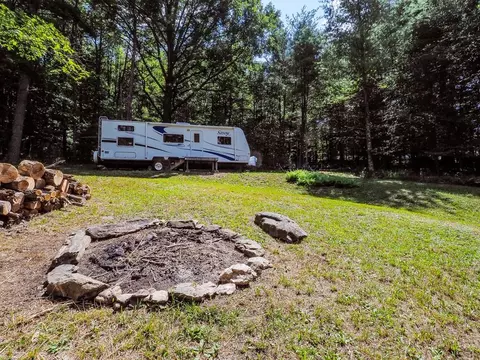 1804 Whitetown Rd, Hillsville, VA 24343
