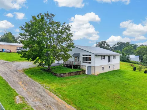 6819 W Lee Hwy, Rural Retreat, VA 24368