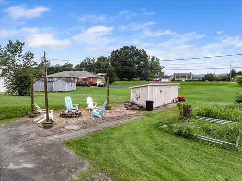 Exterior - 620 Stagecoach Rd, Glade Spring, VA 24340 photo 14 of 19