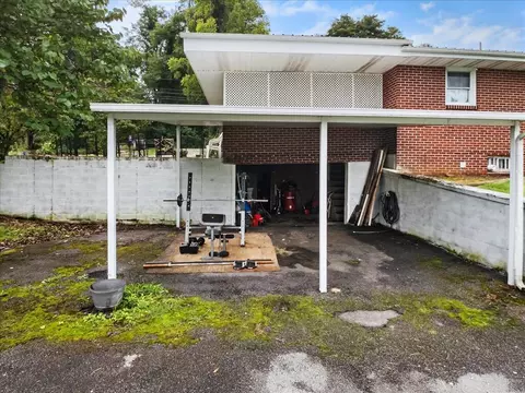 Exterior - 620 Stagecoach Rd, Glade Spring, VA 24340 photo 11 of 19