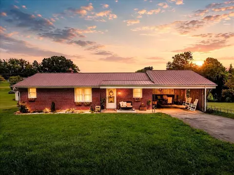 Exterior - 620 Stagecoach Rd, Glade Spring, VA 24340 photo 2 of 19