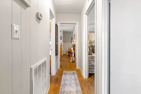 Entry Way - 620 Stagecoach Rd, Glade Spring, VA 24340 photo 3 of 4