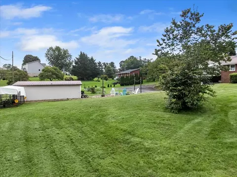 Exterior - 620 Stagecoach Rd, Glade Spring, VA 24340 photo 15 of 19