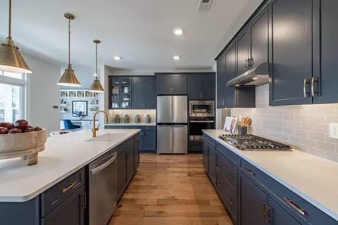 Kitchen - 323 Tailrace Dr, Abingdon, VA 24210 photo 5 of 5