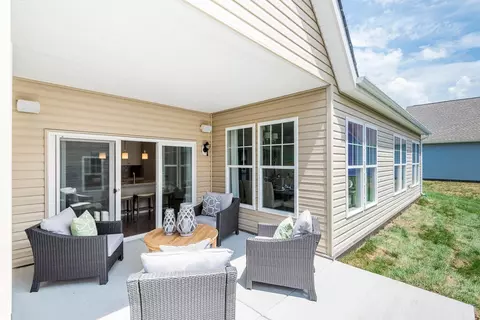 Exterior - 323 Tailrace Dr, Abingdon, VA 24210 photo 2 of 2