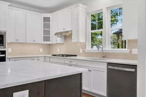 Kitchen - 343 Whites Mill Rd, Abingdon, VA 24210 photo 4 of 7