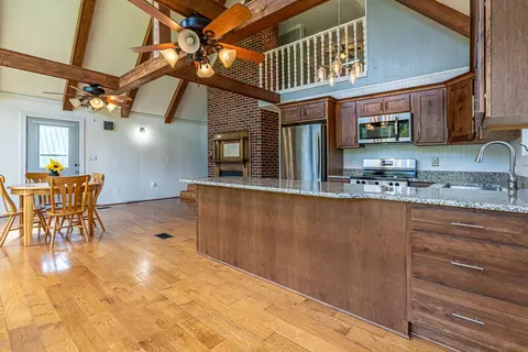 Kitchen - 28271 Robindale Rd, Meadowview, VA 24361 photo 2 of 7