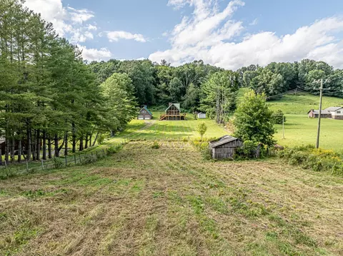 Exterior - 28271 Robindale Rd, Meadowview, VA 24361 photo 6 of 11