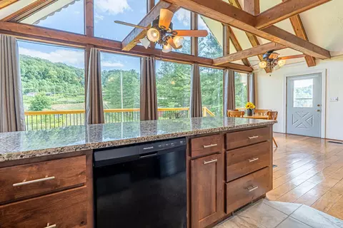 Kitchen - 28271 Robindale Rd, Meadowview, VA 24361 photo 7 of 7