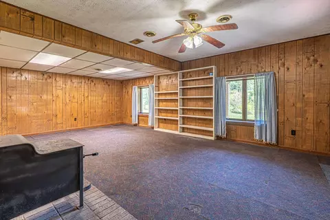 Living - 28271 Robindale Rd, Meadowview, VA 24361 photo 1 of 3