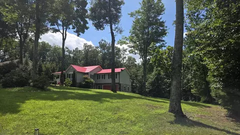 185 Laurel Dr, Fancy Gap, VA 24328 photo 3
