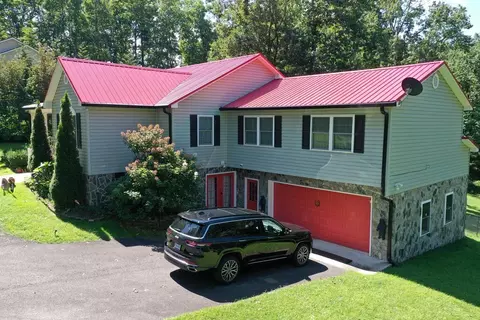Exterior - 185 Laurel Dr, Fancy Gap, VA 24328 photo 6 of 8