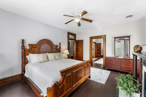 Bedroom - 665 Moore St, Bristol, VA 24201 photo 5 of 11