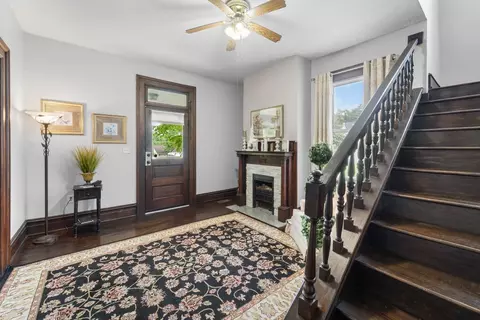 Entry Way - 665 Moore St, Bristol, VA 24201 photo 3 of 4