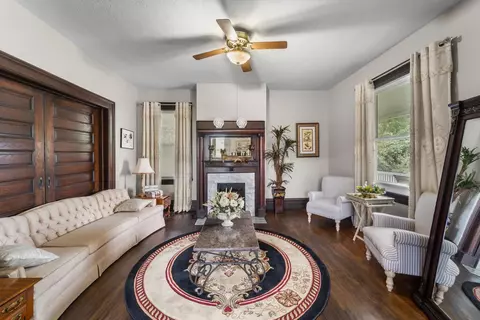 Living - 665 Moore St, Bristol, VA 24201 photo 1 of 1