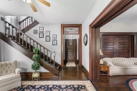 Entry Way - 665 Moore St, Bristol, VA 24201 photo 1 of 4